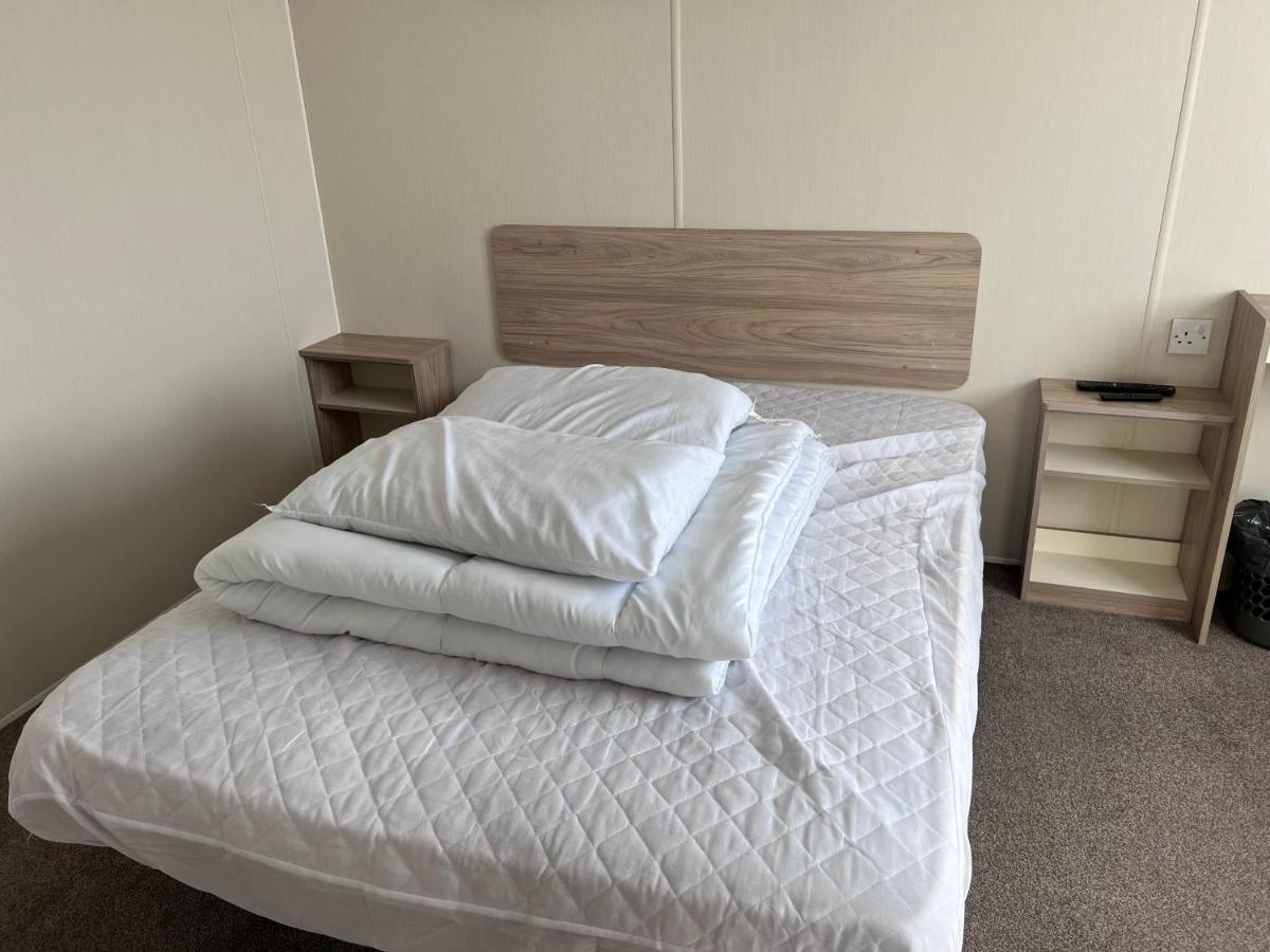 Pg173 Golden Palm Resort 6 Berth Caravan With Decking شابيل سانت ليوناردز المظهر الخارجي الصورة